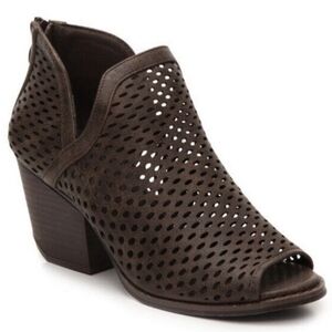 Boutique by Corkys Apollo Peep Toe Back Zip Block Heel Booties Chocolate Size 9